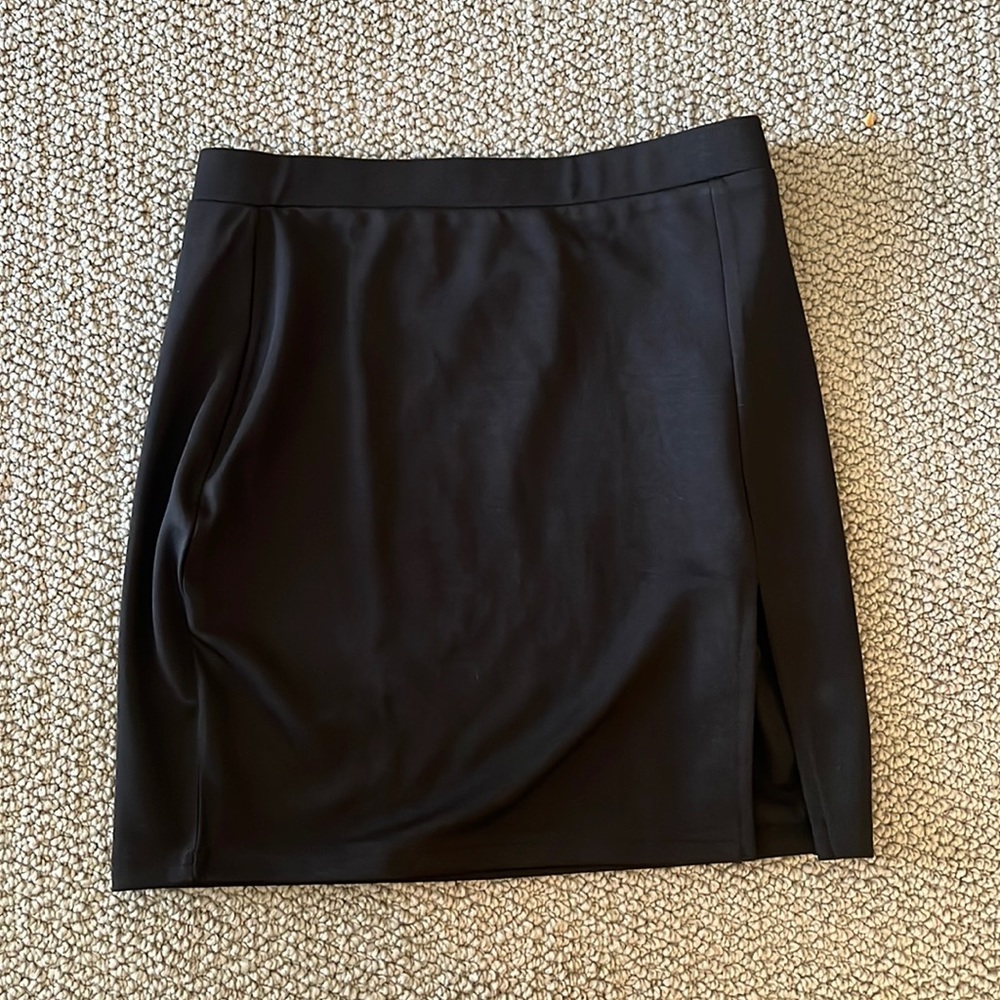 Black skirt